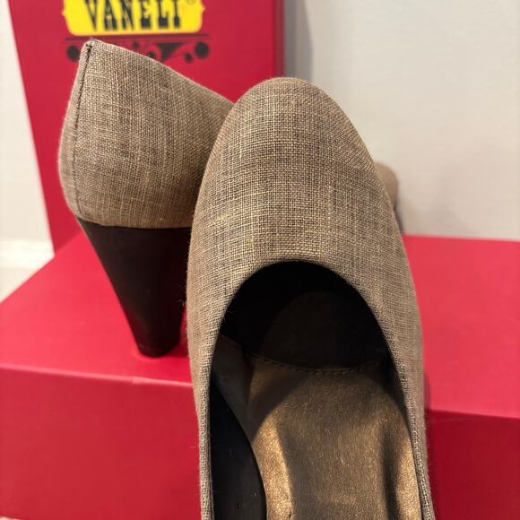 NIB Vaneli Womens Pumps Heels Brown Chic Canvas Size 9M Career Classic - Picture 3 of 9
